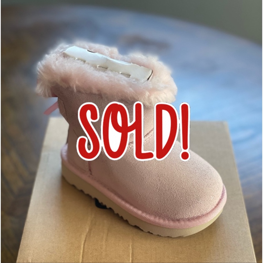 UGG   Bow Boots SOLD ⬅️